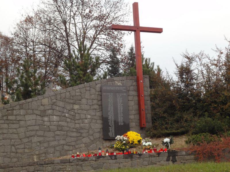 Fotogaléria Pobožnosť na cintoríne rok 2010 (5) Pobožnosť na cintoríne rok 2010