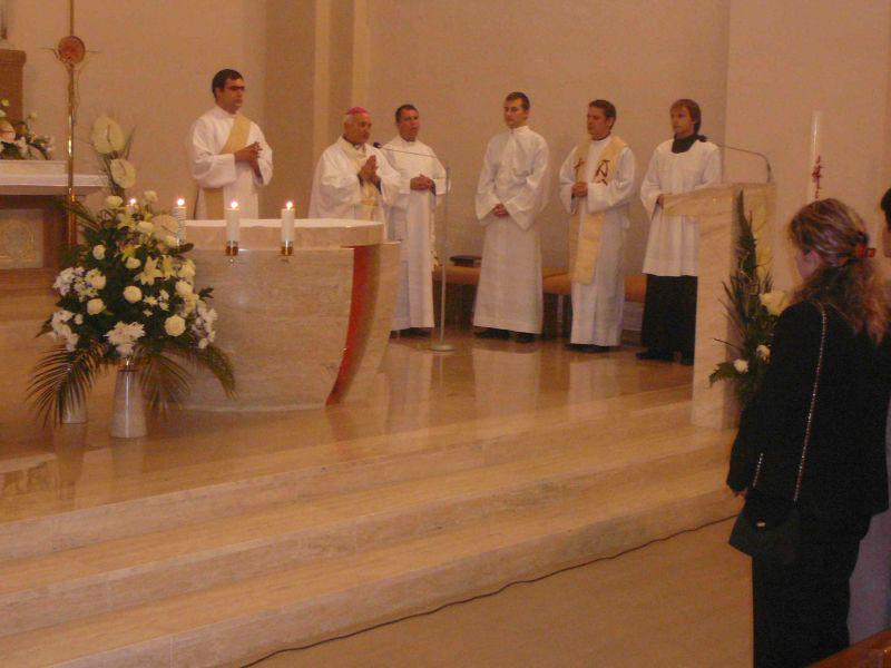 Fotogaléria Prvé výročie konsekrácie kostola rok 2009 (11) Prvé výročie konsekrácie kostola rok 2009